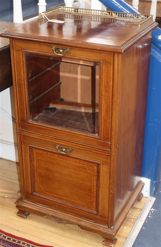 An Edwardian satinwood banded mahogany music cabinet H.85cm